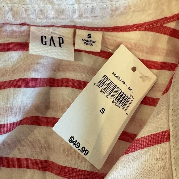 GAP Pink and White Striped Women's Short Sleeve Button Up (S) - Picture 7 of 8